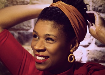 Carmen Souza
