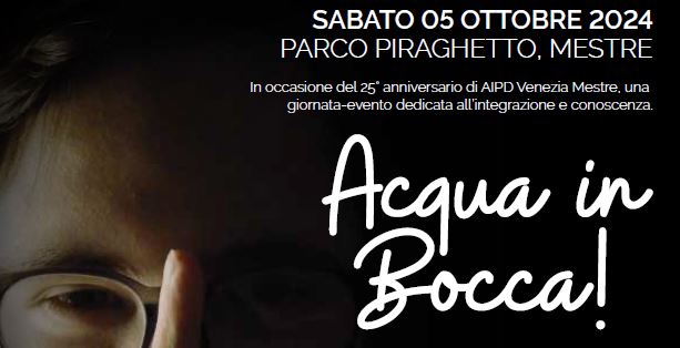 Composizione grafica: a sx persona con sindrome di down che indossa gli occhiali pone il dito sul naso; a dx titolo dell'evento