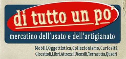 Scritta "Di tutto un po'" con, sotto, elenco del tipo di oggetti che si vendono nel mercatino