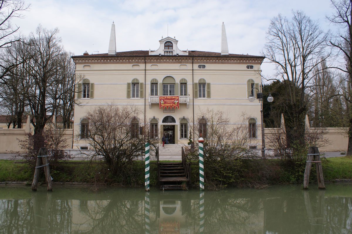 Villa dei Leoni, Mira