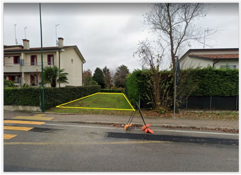  “Terreno” sito in via Ettore Tito a Mestre, localtà Zelarino.