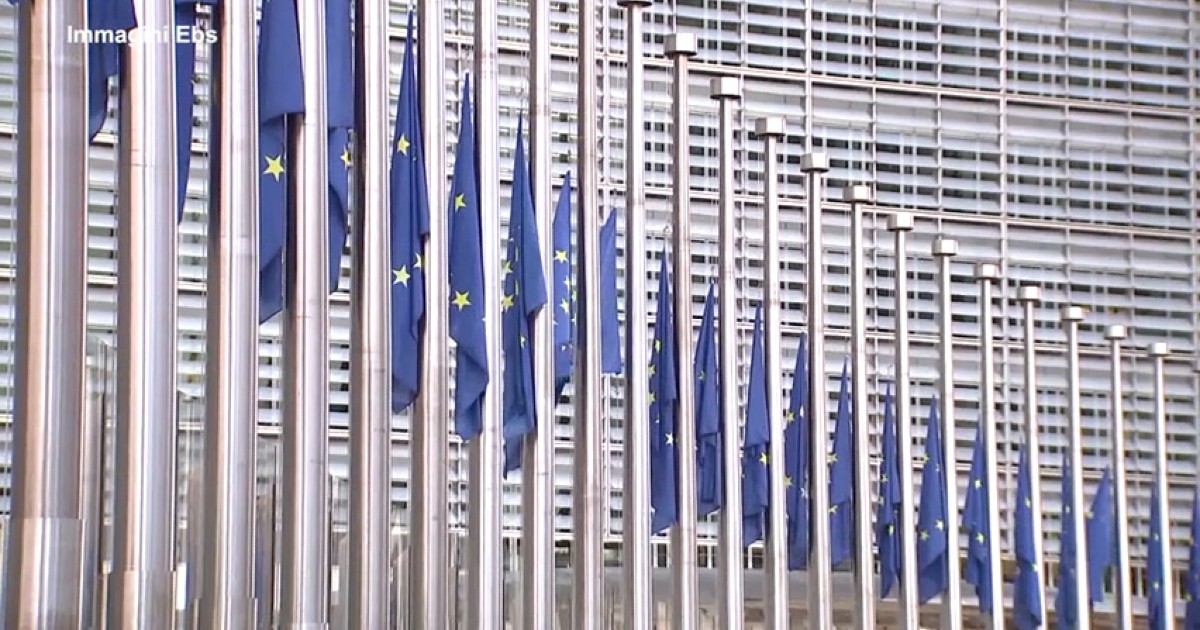 Bandiere a mezz'asta a Bruxelles