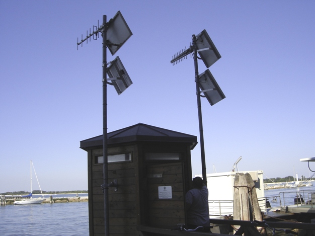 Vista sul canale di Chioggia della Stazione di rilevamento dati livello di marea a Chioggia Vigo