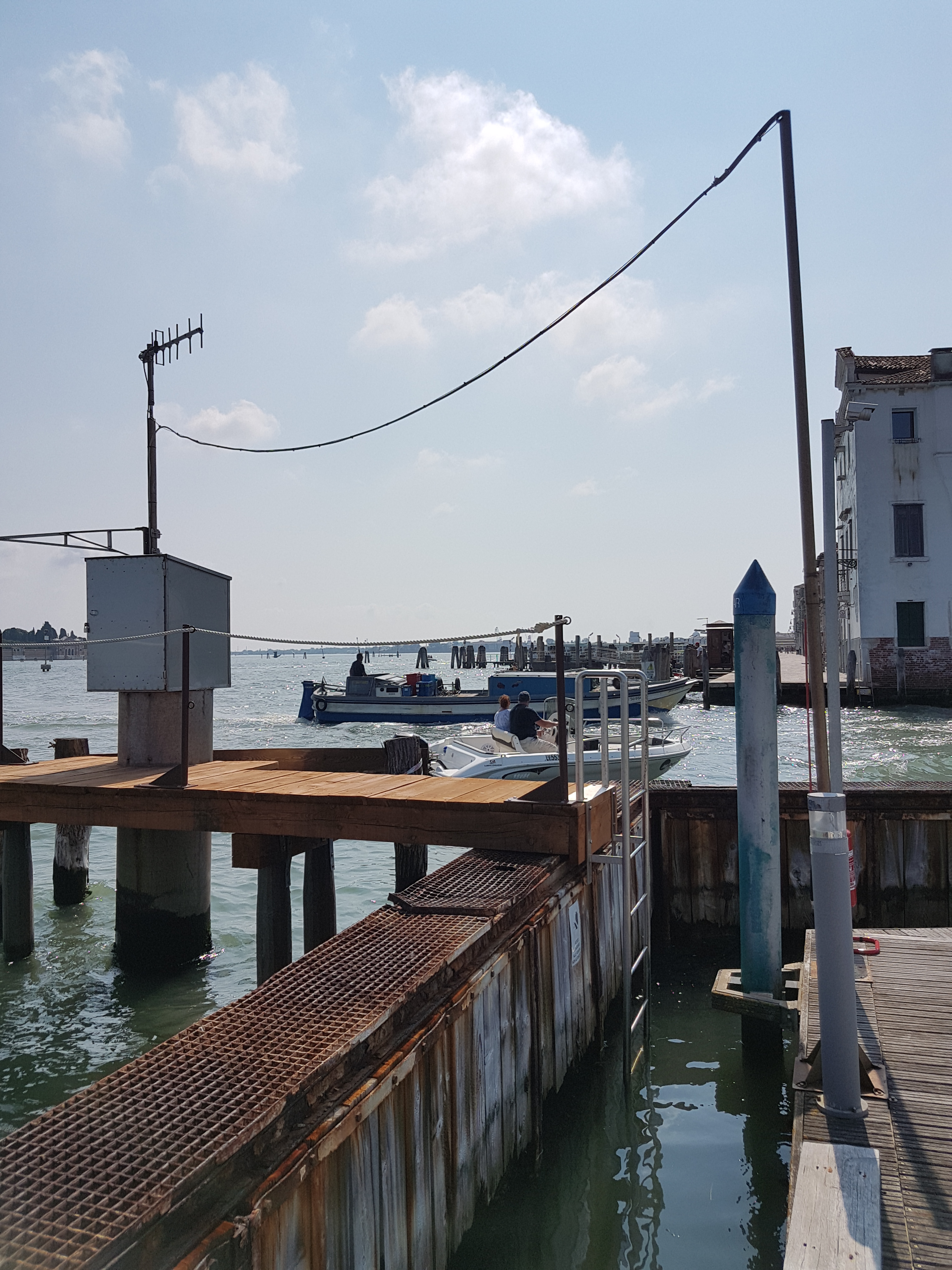Vista sulla Laguna di Venezia della Stazione di rilevamento dati livello di marea a Venezia località Misericordia