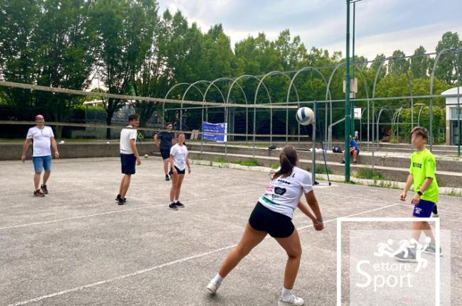 Lezione e torneo di Pallavolo con A.D. Mestre Volley Center, Parco Albanese a Mestre, 28 giugno