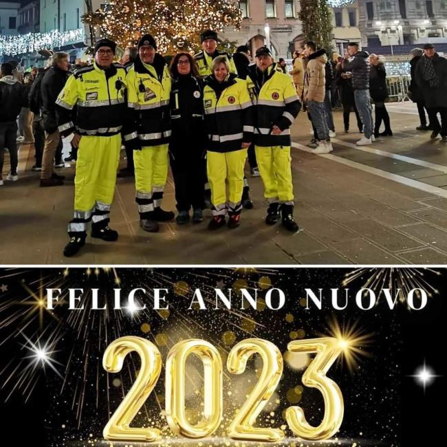 31 Dicembre 2022. I volontari sono in Piazza Ferretto a supporto della popolazione durante i festeggiamenti dell'ultimo dell'anno