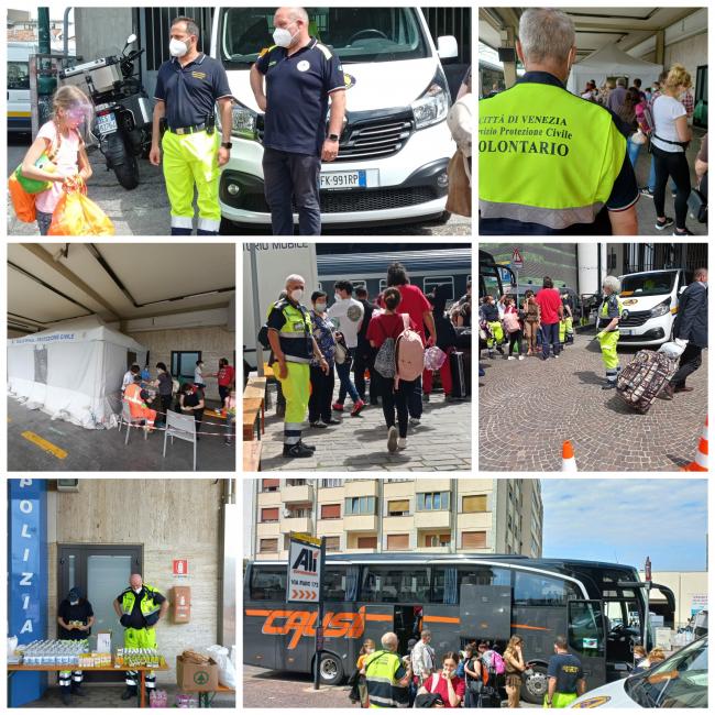 26 Maggio_I volontari di Protezione civile sono impegnati nell'accoglienza di un importante numero di profughi giunti a Mestre