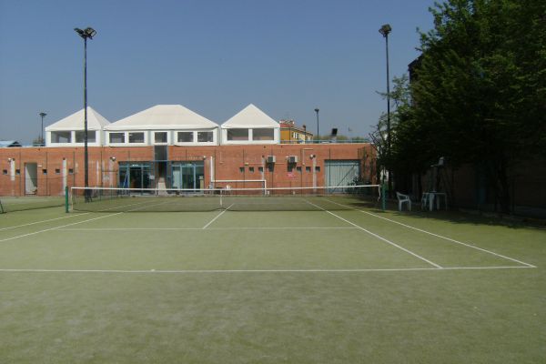 panoramica tennis e struttura spogliatoi